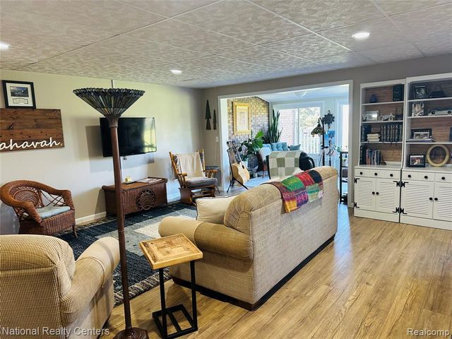 12047 Shenandoah Drive 2, South Lyon, MI 48178