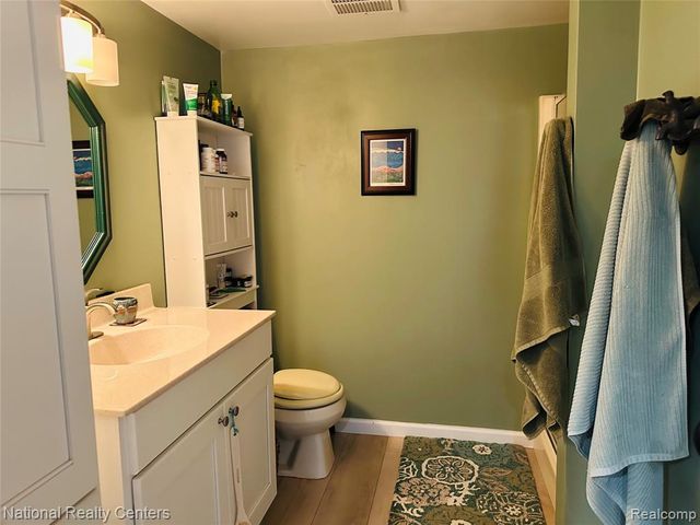 12047 Shenandoah Drive 2, South Lyon, MI 48178