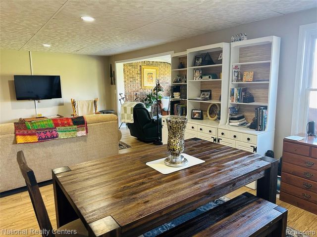 12047 Shenandoah Drive 2, South Lyon, MI 48178