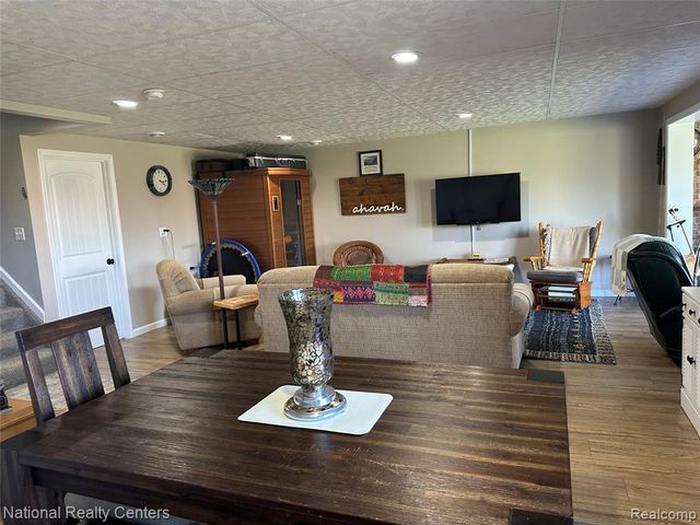 12047 Shenandoah Drive 2, South Lyon, MI 48178