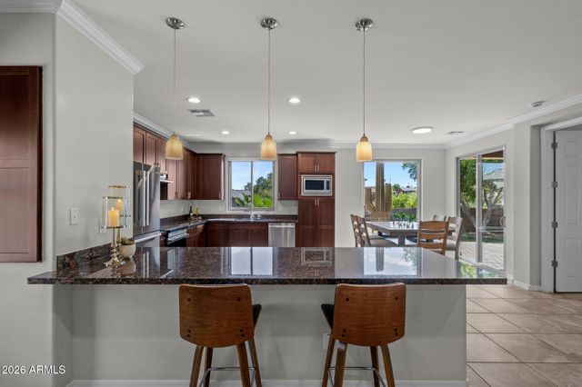 1229 E SHANGRI LA Road, Phoenix, AZ 85020