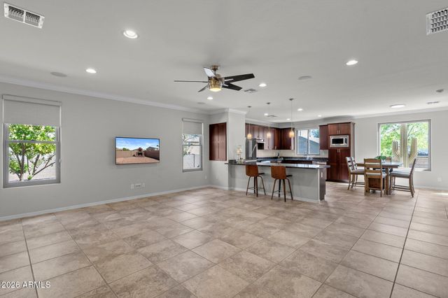 1229 E SHANGRI LA Road, Phoenix, AZ 85020