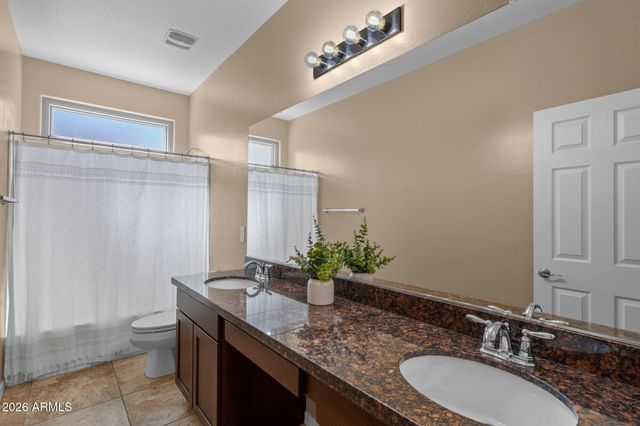 1229 E SHANGRI LA Road, Phoenix, AZ 85020