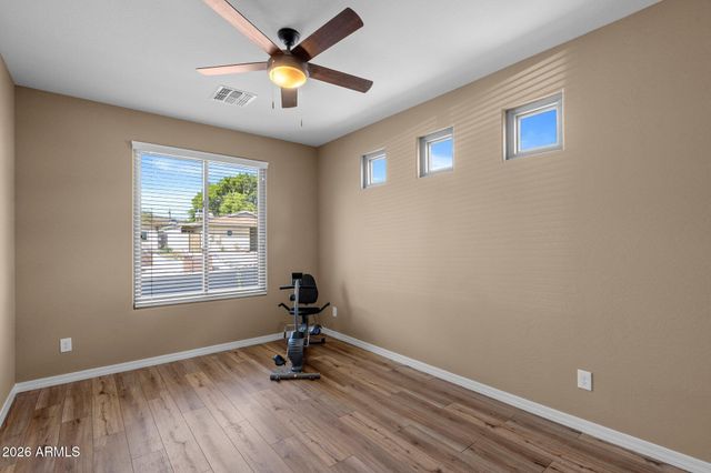1229 E SHANGRI LA Road, Phoenix, AZ 85020
