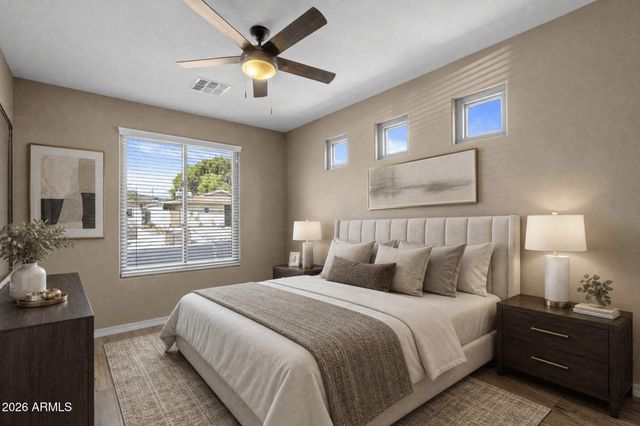 1229 E SHANGRI LA Road, Phoenix, AZ 85020