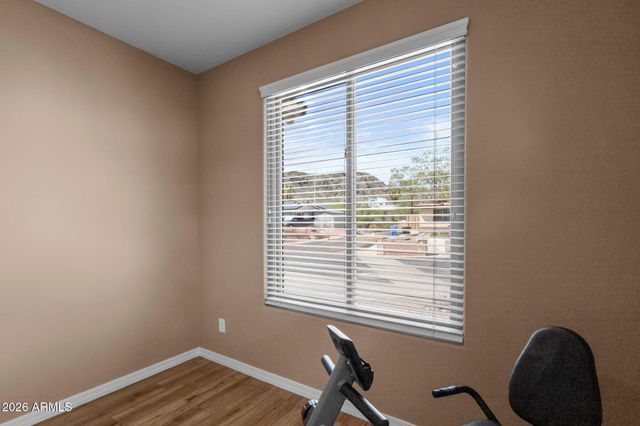 1229 E SHANGRI LA Road, Phoenix, AZ 85020