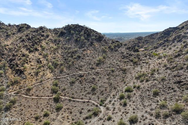 1229 E SHANGRI LA Road, Phoenix, AZ 85020