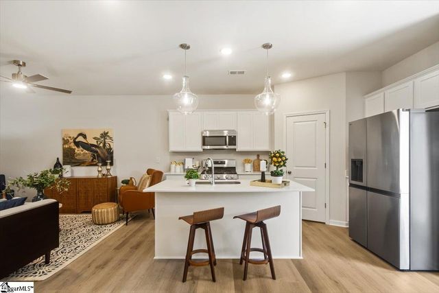 2036 Hillman Way, Roebuck, SC 29376