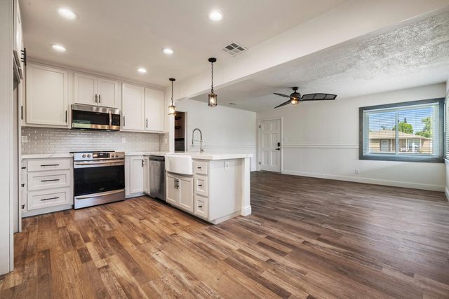 244 Emerson Ave, Modesto, CA 95350