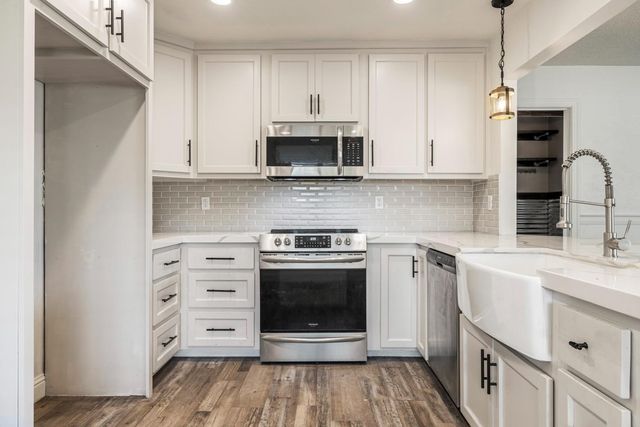 244 Emerson Ave, Modesto, CA 95350