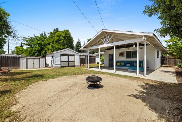 244 Emerson Ave, Modesto, CA 95350