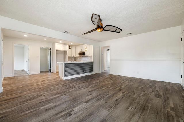 244 Emerson Ave, Modesto, CA 95350