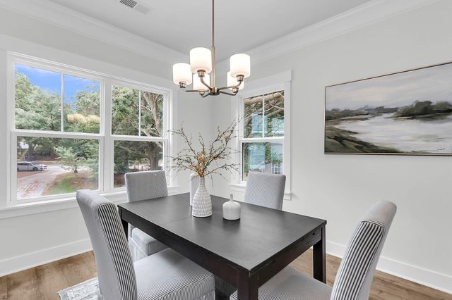 1552 N Avalon Circle, Charleston, SC 29407