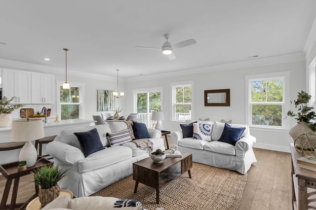 1552 N Avalon Circle, Charleston, SC 29407