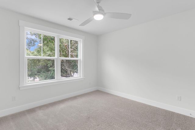 1552 N Avalon Circle, Charleston, SC 29407