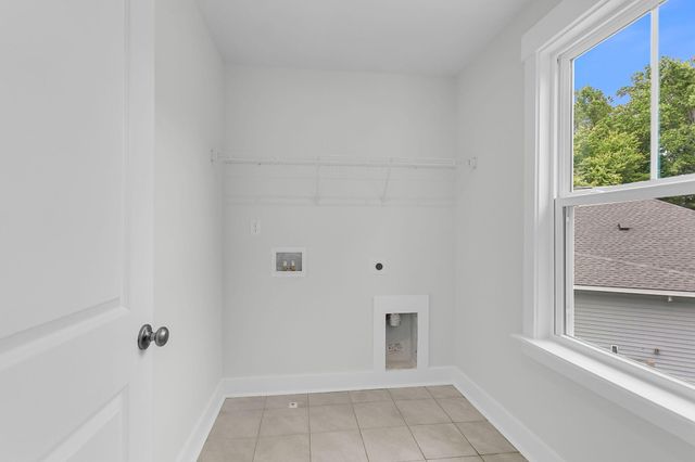 1552 N Avalon Circle, Charleston, SC 29407