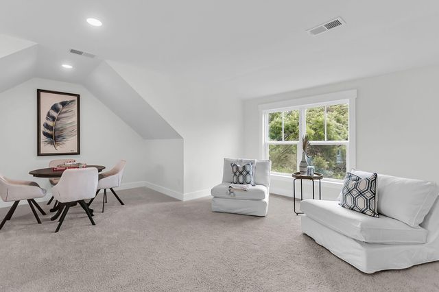 1552 N Avalon Circle, Charleston, SC 29407