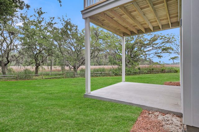 1552 N Avalon Circle, Charleston, SC 29407