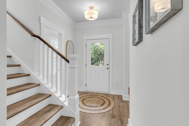 1552 N Avalon Circle, Charleston, SC 29407