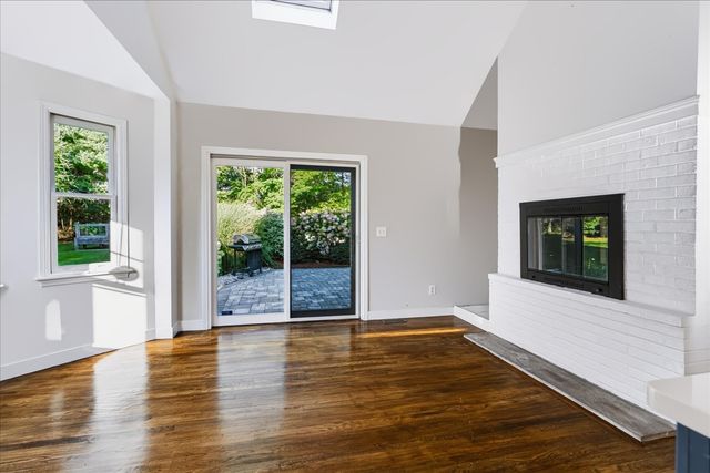 53 Haduk Dr, North Attleboro, MA 02760