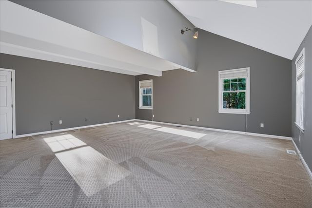 53 Haduk Dr, North Attleboro, MA 02760