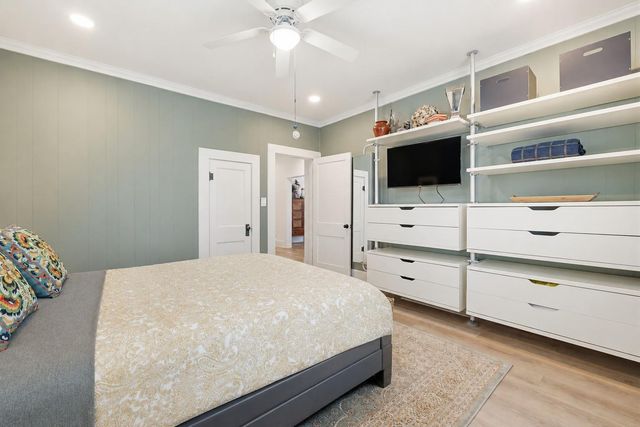 208 S Spring ST, Lampasas, TX 76550