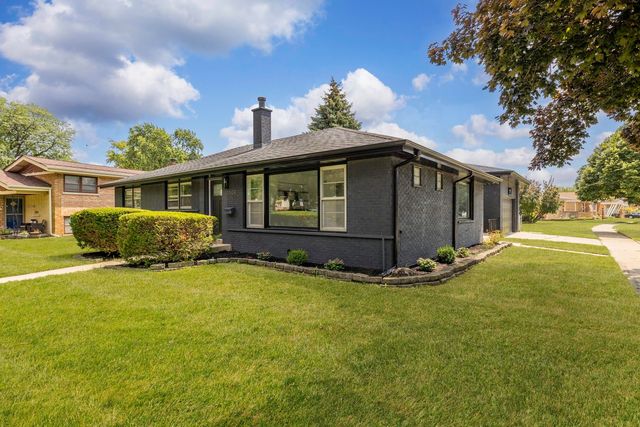 5509 Oak Center Drive, Oak Lawn, IL 60453