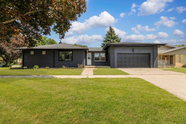 5509 Oak Center Drive, Oak Lawn, IL 60453