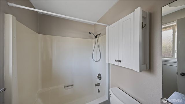 368 NW Columbia Drive, Oak Harbor, WA 98277