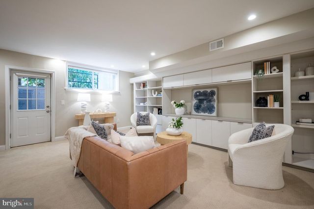 808 S FAIRFAX ST, Alexandria, VA 22314