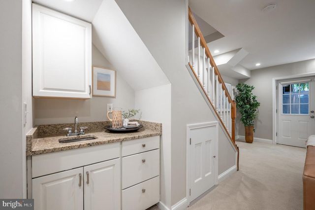 808 S FAIRFAX ST, Alexandria, VA 22314