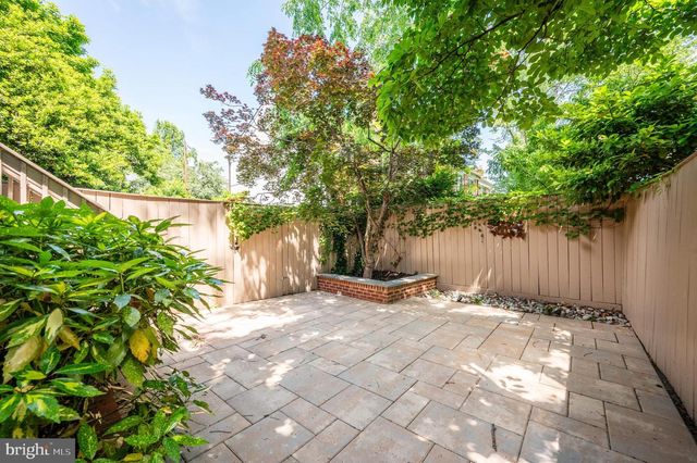 808 S FAIRFAX ST, Alexandria, VA 22314