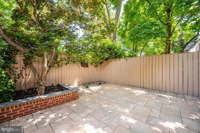 808 S FAIRFAX ST, Alexandria, VA 22314