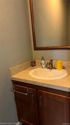 1461 Scotland Yard Drive, Walled Lake, MI 48390