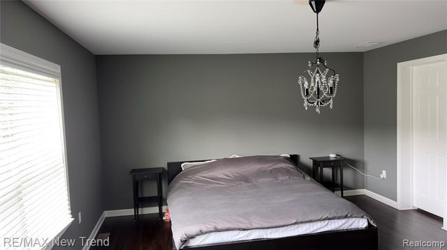 1461 Scotland Yard Drive, Walled Lake, MI 48390