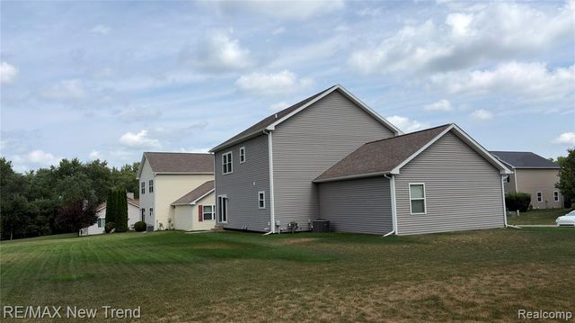 1461 Scotland Yard Drive, Walled Lake, MI 48390