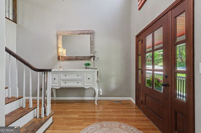 520 Long View Drive, Hiawassee, GA 30546