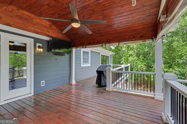 520 Long View Drive, Hiawassee, GA 30546