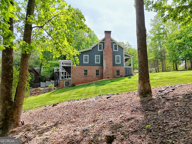 520 Long View Drive, Hiawassee, GA 30546