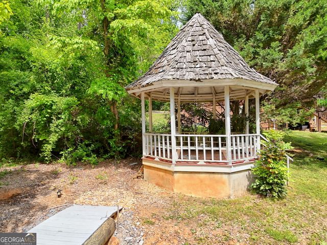 520 Long View Drive, Hiawassee, GA 30546