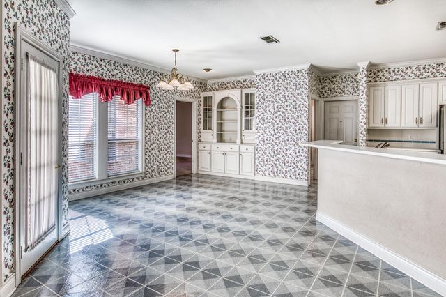 159 Charles Street, La Grange, TX 78945