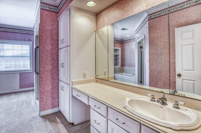 159 Charles Street, La Grange, TX 78945