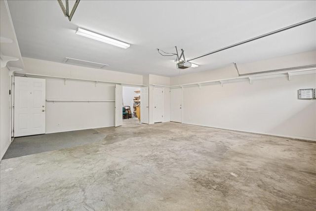 159 Charles Street, La Grange, TX 78945