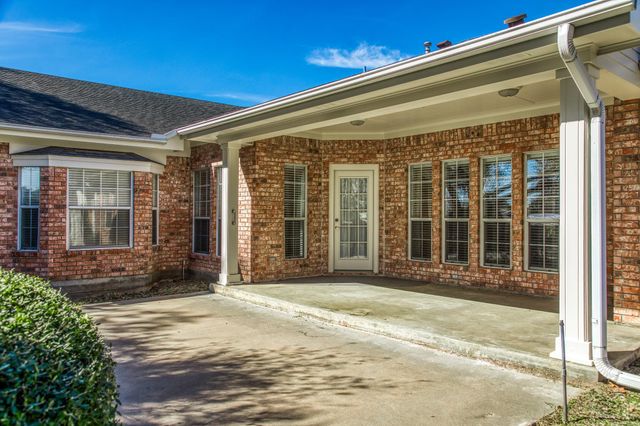 159 Charles Street, La Grange, TX 78945