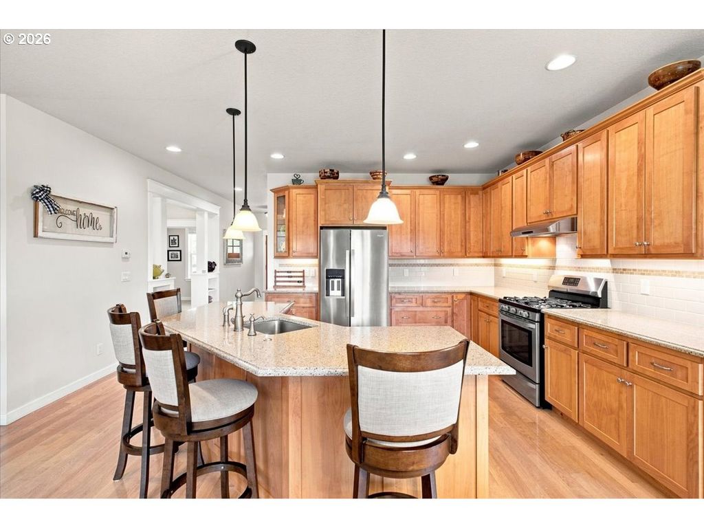 Image 13 of property listing at 1169 Se ACADEMY St, Dallas, OR 97338