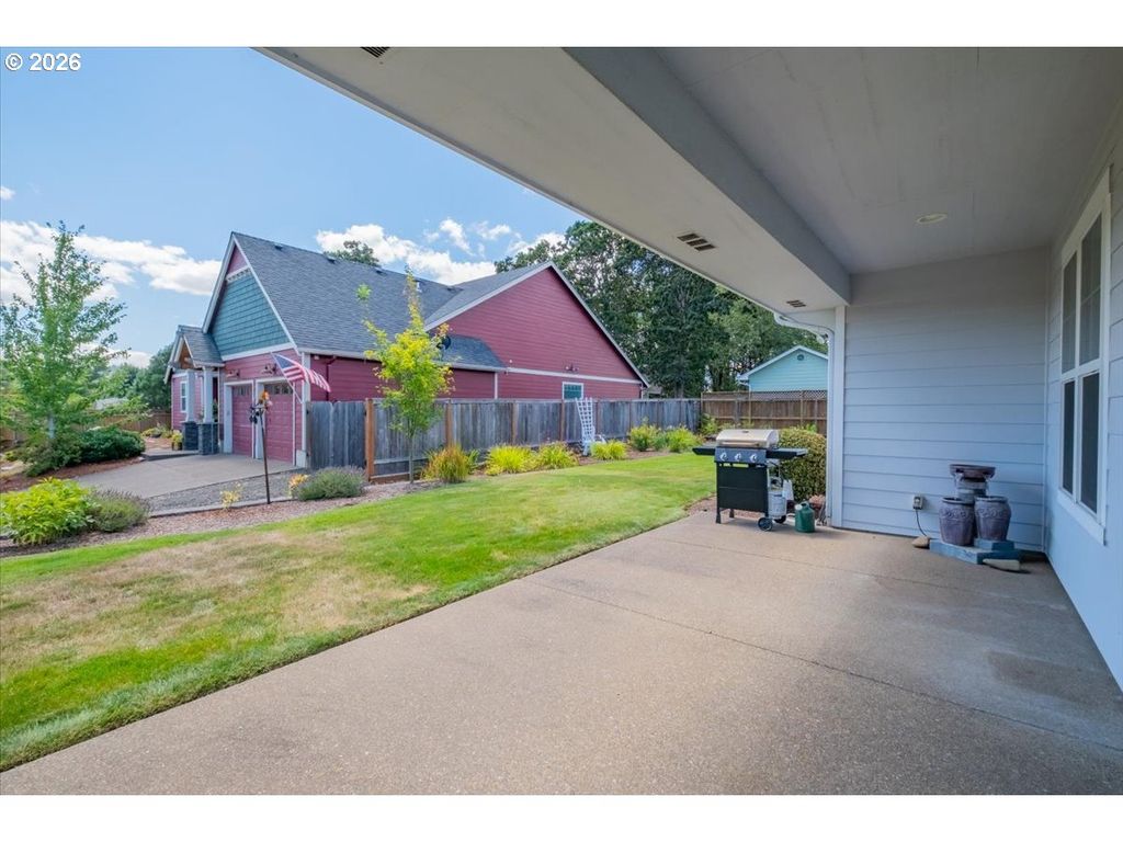 Image 35 of property listing at 1169 Se ACADEMY St, Dallas, OR 97338