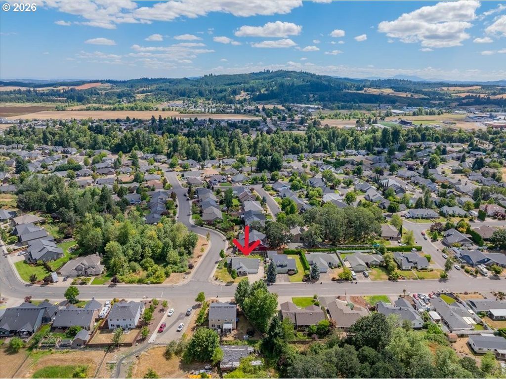 Image 41 of property listing at 1169 Se ACADEMY St, Dallas, OR 97338