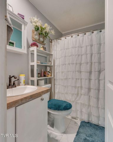 4592 Cherokee Road, Jonesborough, TN 37659