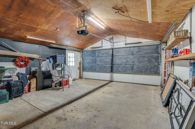 4592 Cherokee Road, Jonesborough, TN 37659