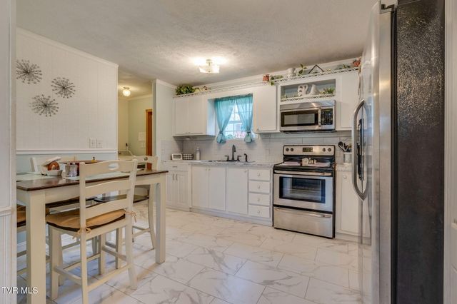 4592 Cherokee Road, Jonesborough, TN 37659